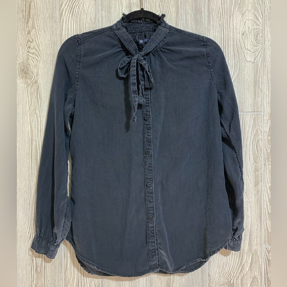 Gap Button Up Ruffle and Bow Collar Long Sleeve Blouse Top Lyocell Size Small - Picture 1 of 12